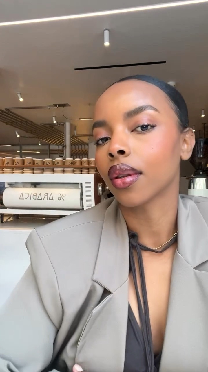 Obsessed with my Fall makeup routine  right now. 