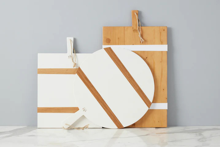 White Round Mod Charcuterie Board | etúHOME