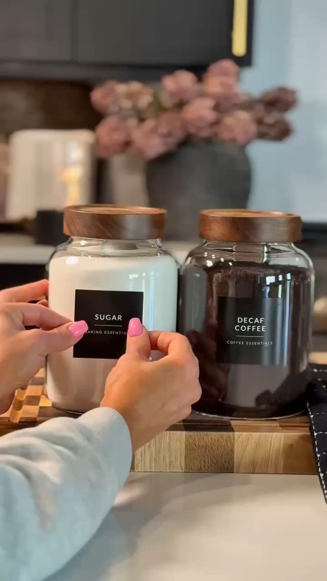 These are the perfect kitchen containers to keep anything fresh! Sealing lids and aesthetic labels it’s perfect to hold your coffee beans and sugar 😍

Kitchen aesthetic. Aesthetic home decor. Kitchen decor. Interior design. Amazon kitchen finds 


#LTKGiftGuide #LTKFindsUnder100 #LTKHome