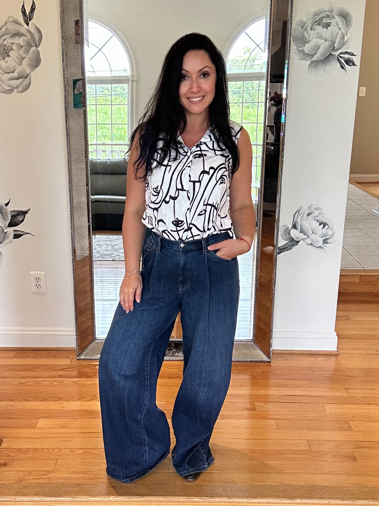 🌸 Loving this chic and comfy look! This human form -patterned sleeveless top is perfect for those sunny days. Paired with wide-leg jeans, it creates a stylish yet relaxed vibe. Perfect for brunch dates or casual outings. 🌼💙 #FashionInspo #SummerStyle #OOTD

#LTKBacktoSchool #LTKFindsUnder50 #LTKStyleTip