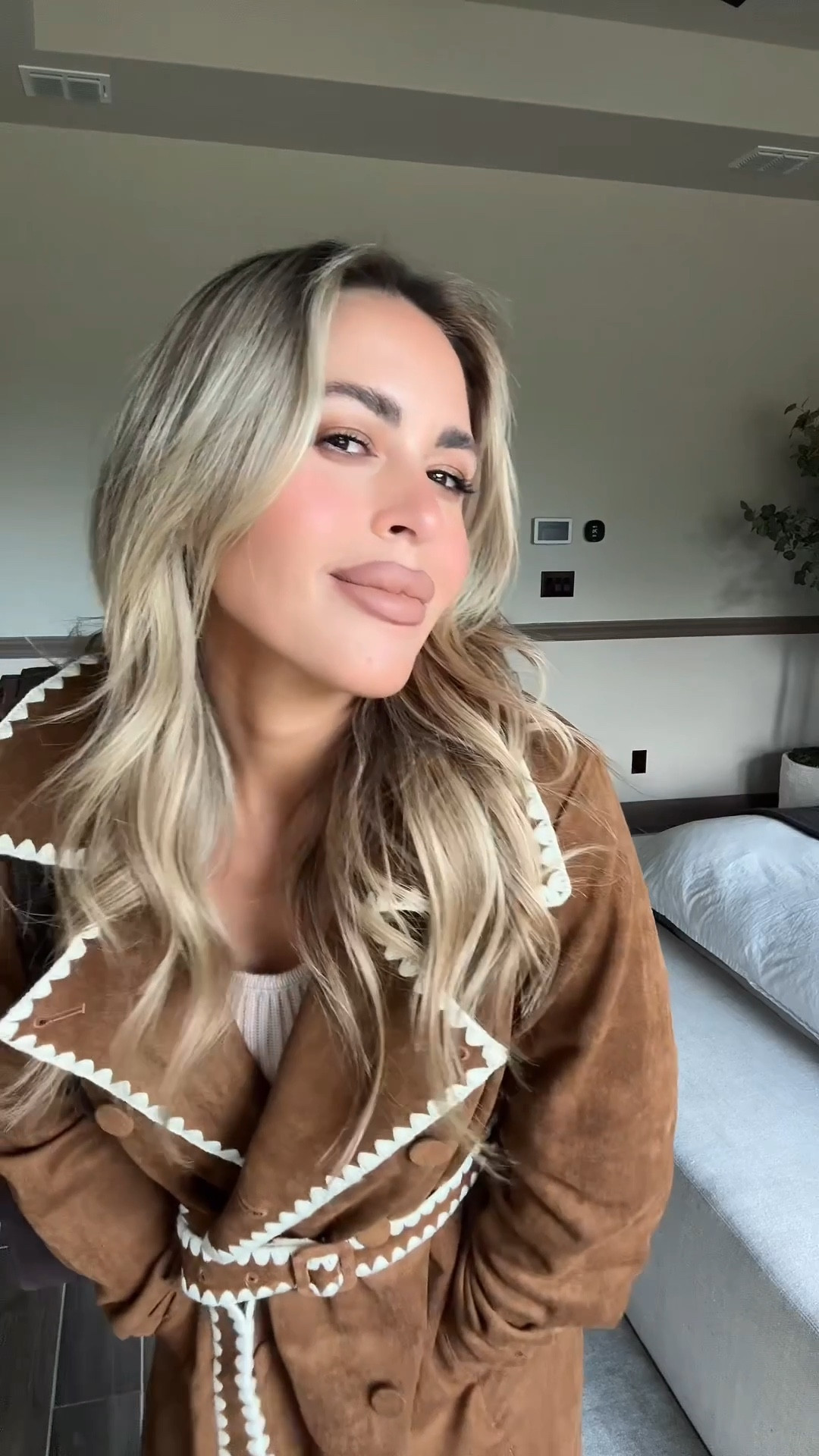 Bringing out the cozy vibes with two perfect fall looks! 🍂 From a classic trench coat moment to soft suede and rich chocolate tones, these outfits are all about warmth and style. Which one is your favorite? Let’s embrace the season in style! 🤎✨ #FallFashion #TrenchCoatStyle #KnitDress #ChocolateBrown #CozyFallVibes”

#LTKSeasonal #LTKStyleTip #LTKVideo