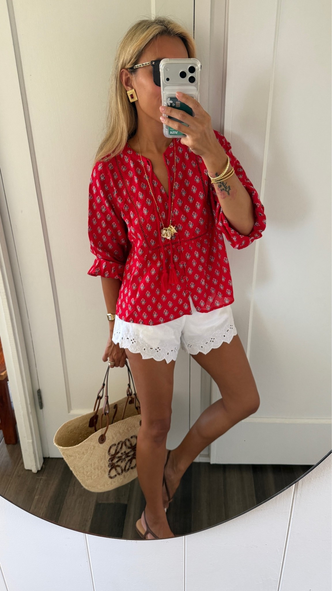Such a cute 4th of July tunic! 🇺🇸 wearing an xs.

#LTKSeasonal #LTKOver40 #LTKPetite