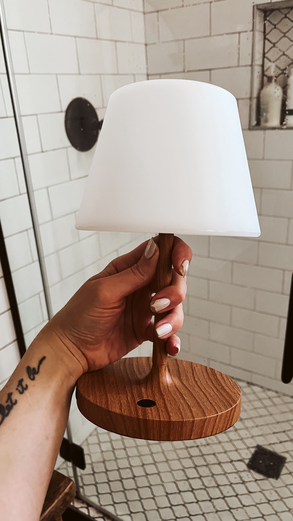 The shower is clean 🙌🏼 and the coziest shower lamp just arrived!

After months (and months) of thinking about this waterproof lamp I finally just bought it!

Operation cozy bathroom is now in full force!



#LTKFindsUnder50 #LTKSaleAlert #LTKHome