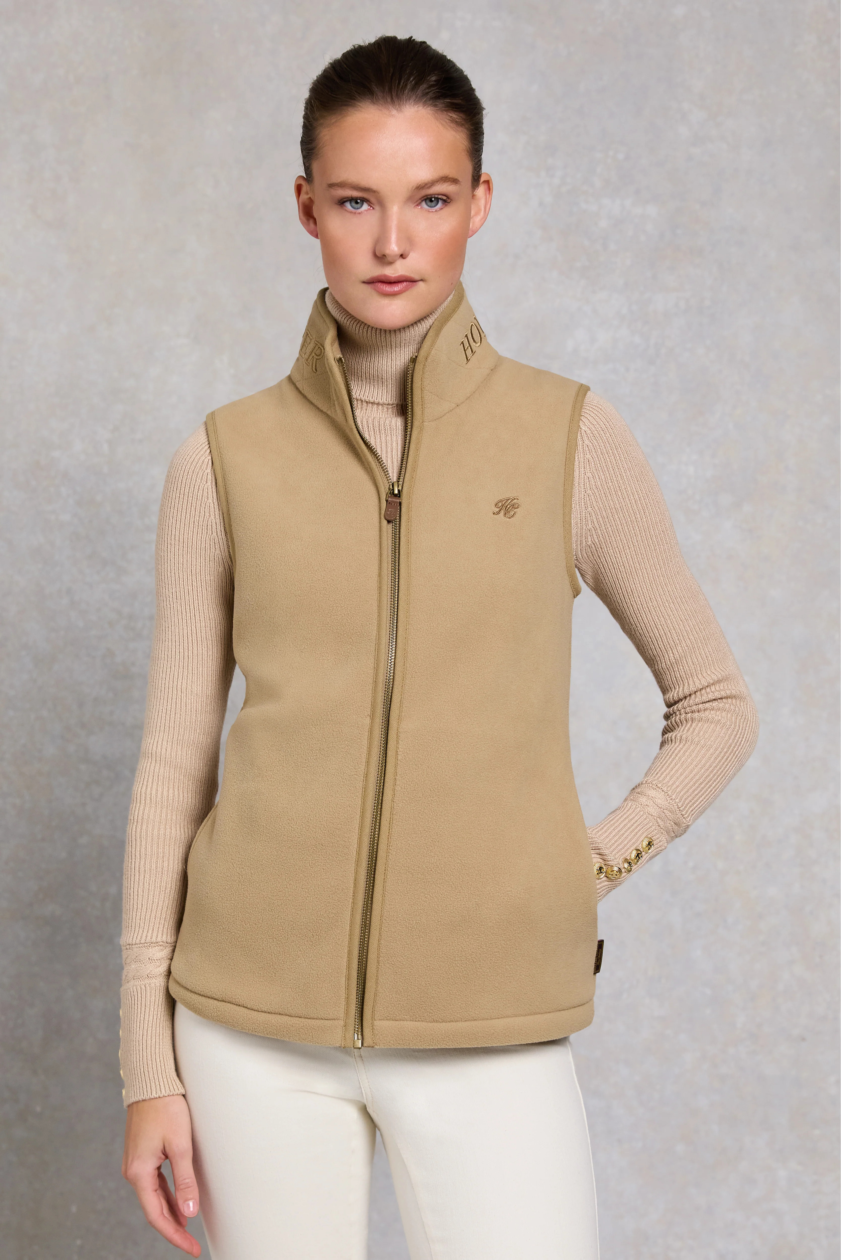Country Fleece Gilet (Sand) | Holland Cooper