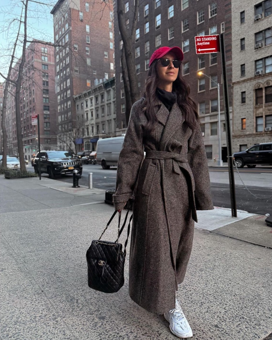 OOTD! couldn’t wear my shearling coat to work out. I had to set some sort of boundary.