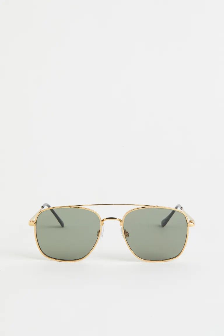 Aviator-style sunglasses | H&M (UK, MY, IN, SG, PH, TW, HK)