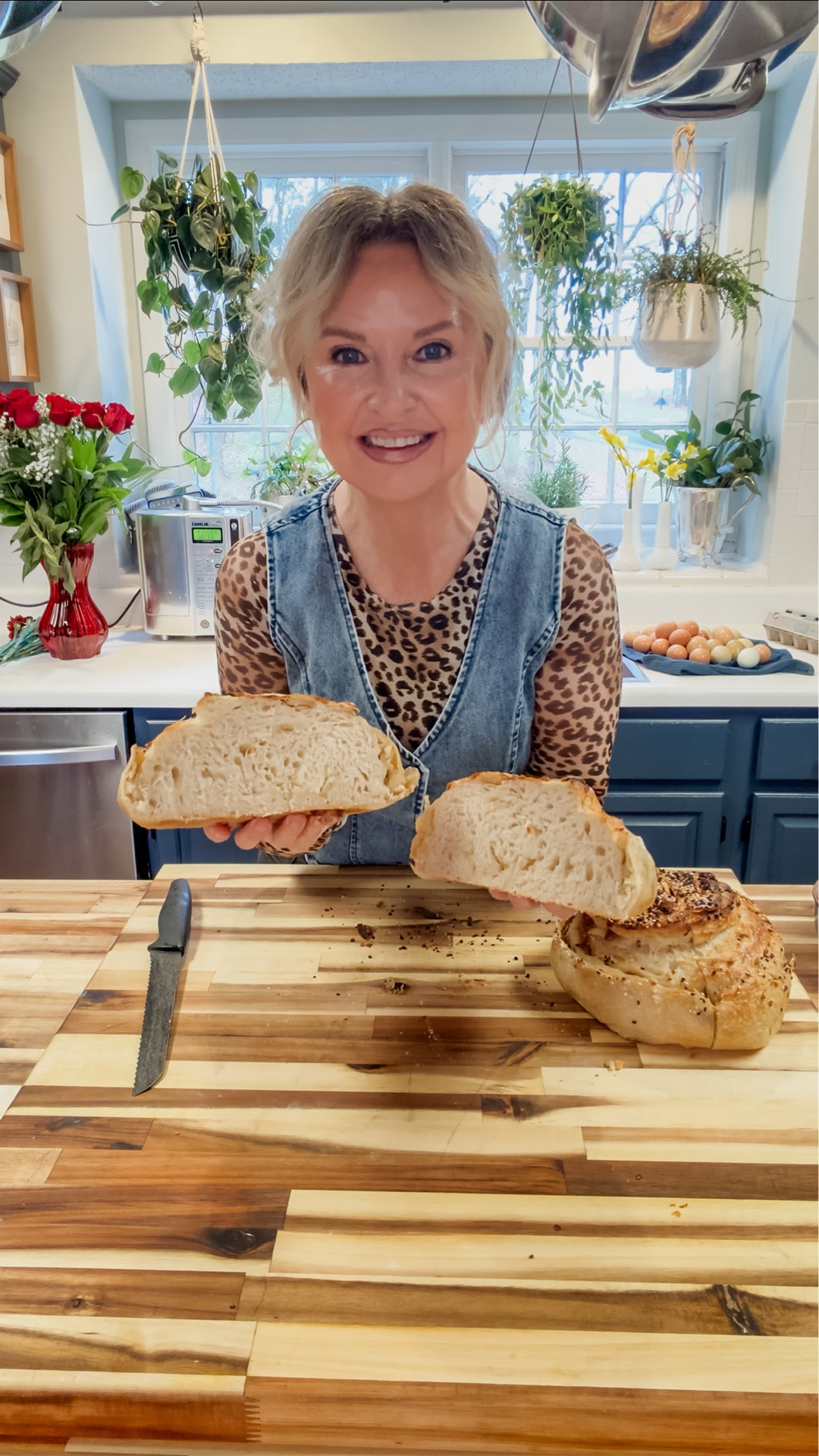 My newest sourdough bread experiment turned into my favorite loaf yet 🤍

During shaping (after bulk fermentation), I gently flattened the dough, layered in completely cooled roasted potatoes + onions, added crumbled Boursin, then folded and shaped tightly. Cold ferment overnight in the fridge and bake in a preheated Dutch oven as usual.

It baked up soft, flavorful, and perfectly structured.

Tips for bread baking with inclusions:
• Make sure fillings are fully cooled
• Avoid excess moisture
• Don’t overfill
• Seal your dough well during shaping

Linking my sourdough starter tools, bread baking tools, bannetons, lame, and Dutch oven here 🥖✨

#sourdoughbread #breadbaking #dutchovenbread #sourdoughstarter #kitchenfavorites #southernrootsmodernplates

#LTKfoodie #LTKdayinmylife #LTKHome