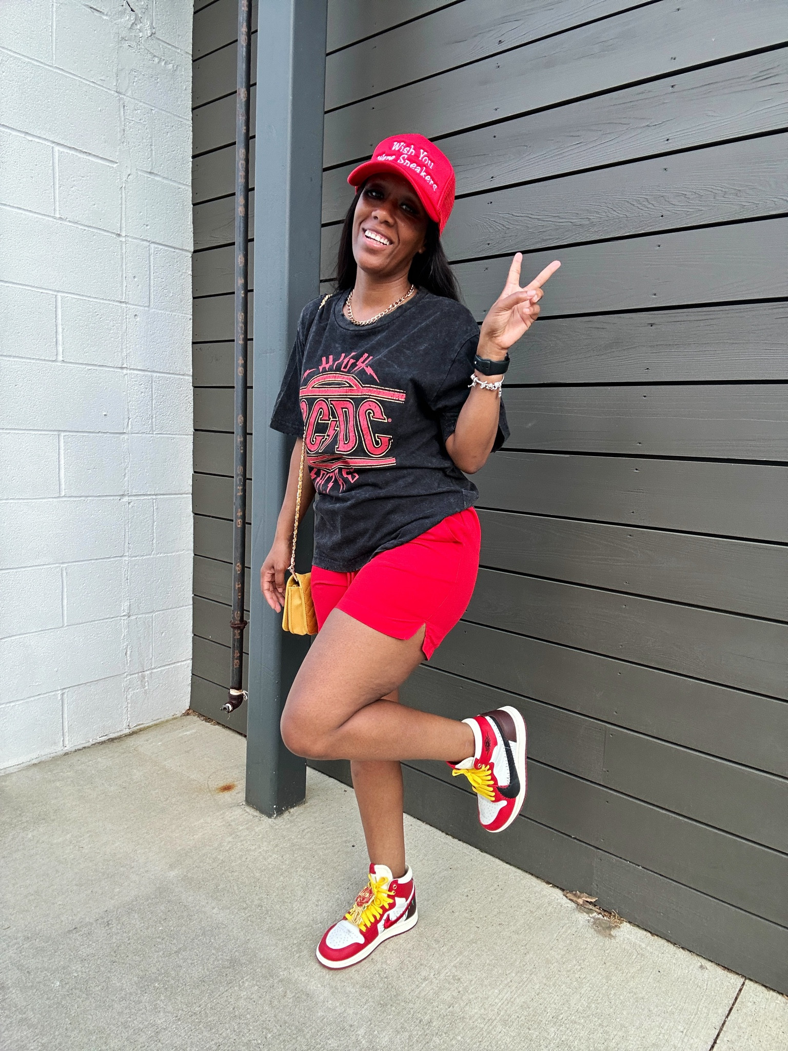 Spring outfit! I’m wearing a size small in the graphic tee and shorts 

#LTKFestival #LTKfindsunder50 #LTKstyletip