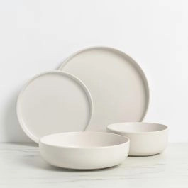 gusto! 16-Piece Dinnerware Set - Sage | Linen Chest