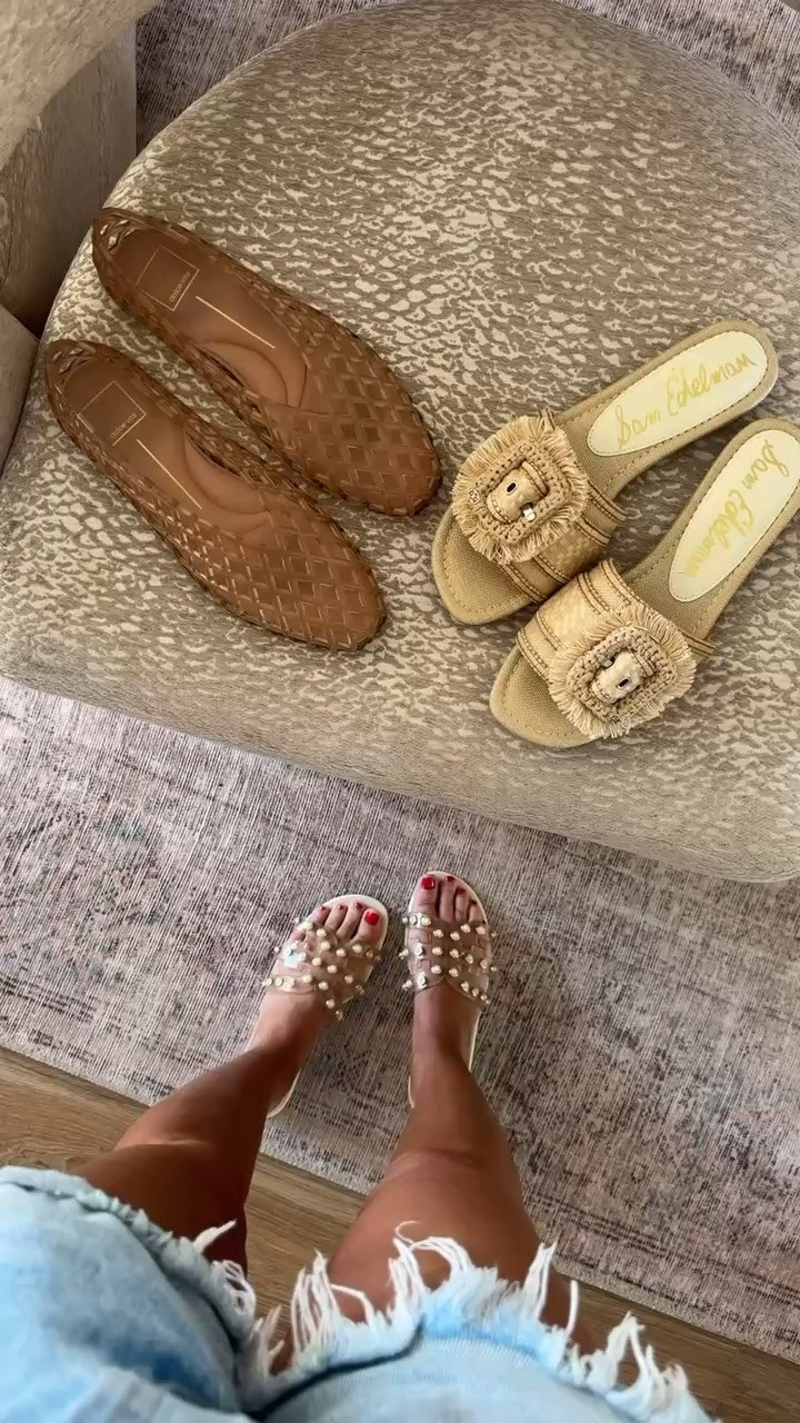 lovingggg these shoes for summer! 

use code hollie20 for 20% off 🤍 

 