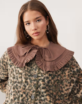 Reclaimed Vintage double layer collar in chocolate brown | ASOS (Global)