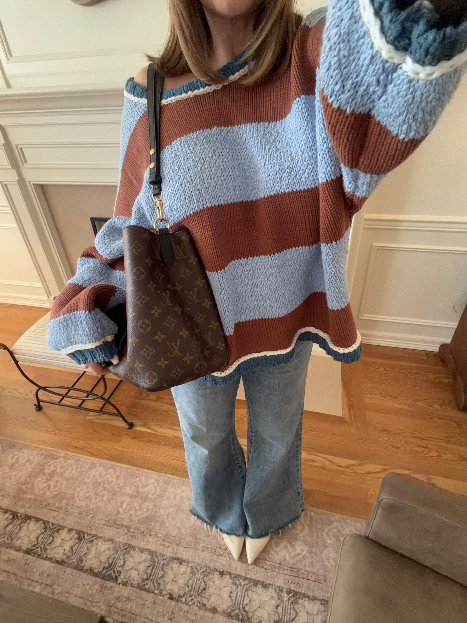 Casual but put together outfit for church today! Sweater size M free people it’s nice and oversized and a cozy knit I linked similar cause it’s out of stock in this color . Jeans true to size they have great stretch and I love the slight flare. Linking similar kitten heels these are two years old and I wear them with everything! 

#freepeople #momstyle #bresheppard #shorthair #kittenheels #bootlegjeans #sweater #winterstyle 