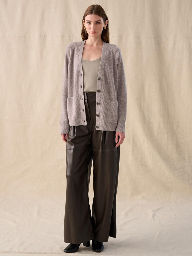 Cashmere Ribbed Boyfriend Cardigan | White and Warren