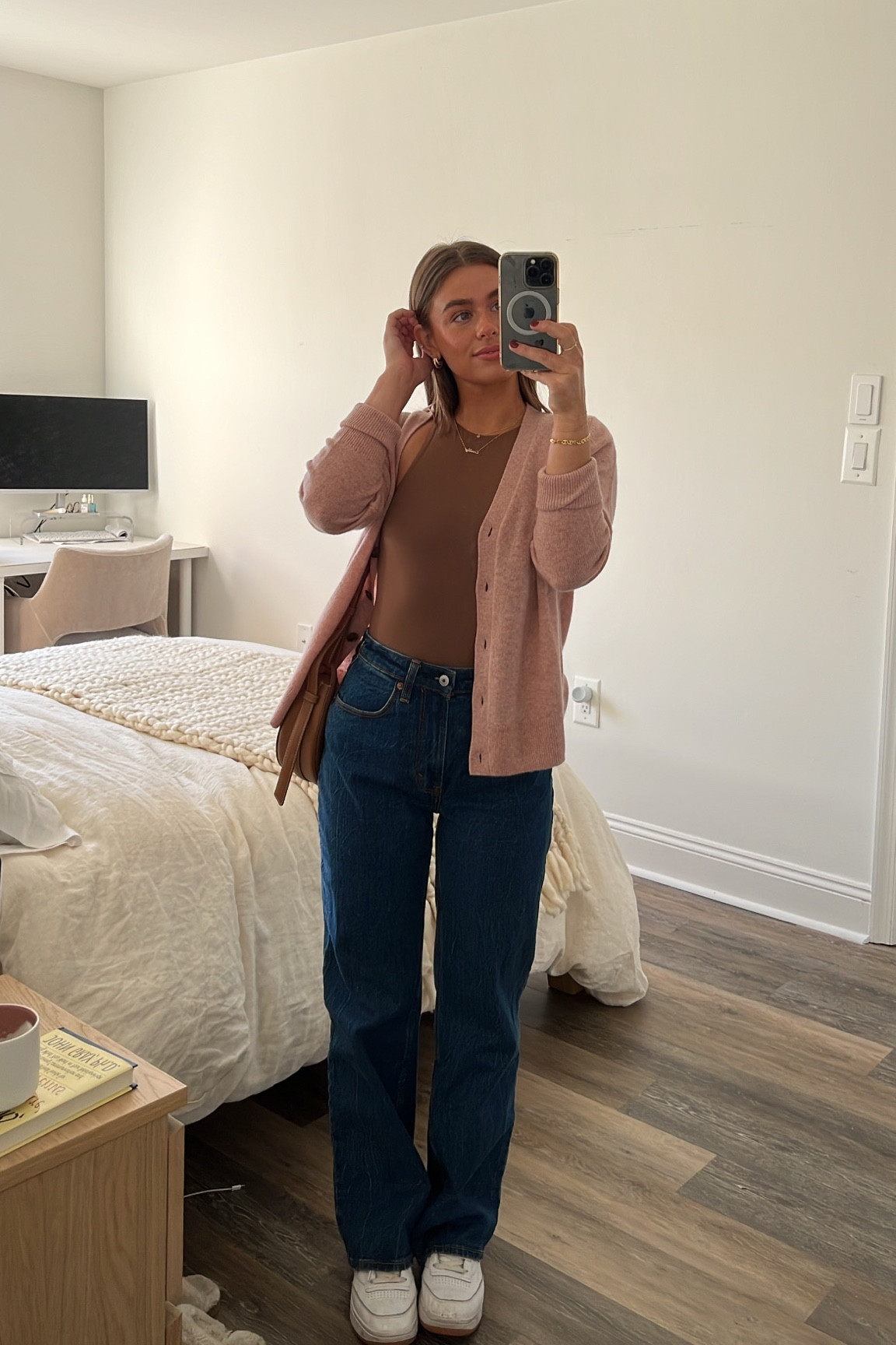 wearing 24 Short in the jeans, size small in the bodysuit! Size S in the cardigan  bag is brand Polene (Numero Dix)! 