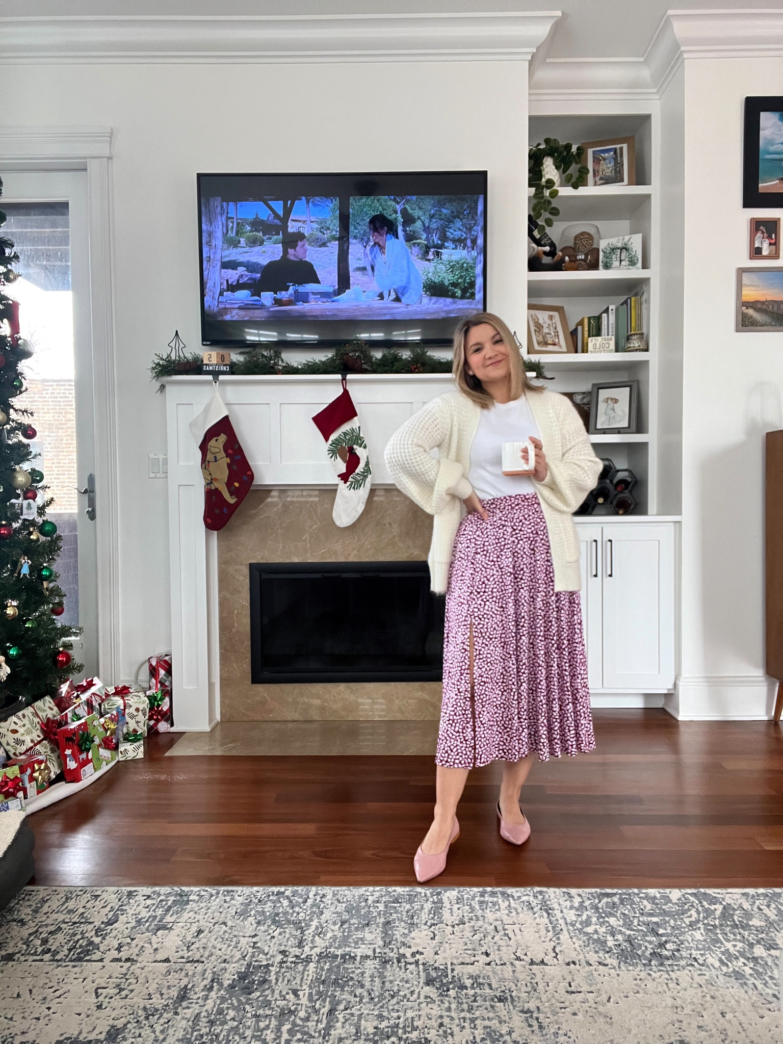 Outfits inspired by Love Actually! Everything is old besides my skirt which is on sale - I’m wearing an XS. The material is thicker than you’d expect, like a jersey knit! 