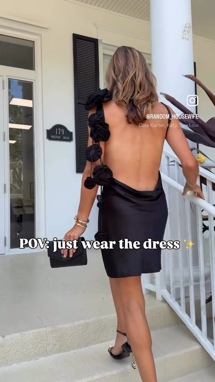 Just wear the dress ✨; dresses run tts

#LTKdayinmylife #LTKWedding #LTKSeasonal