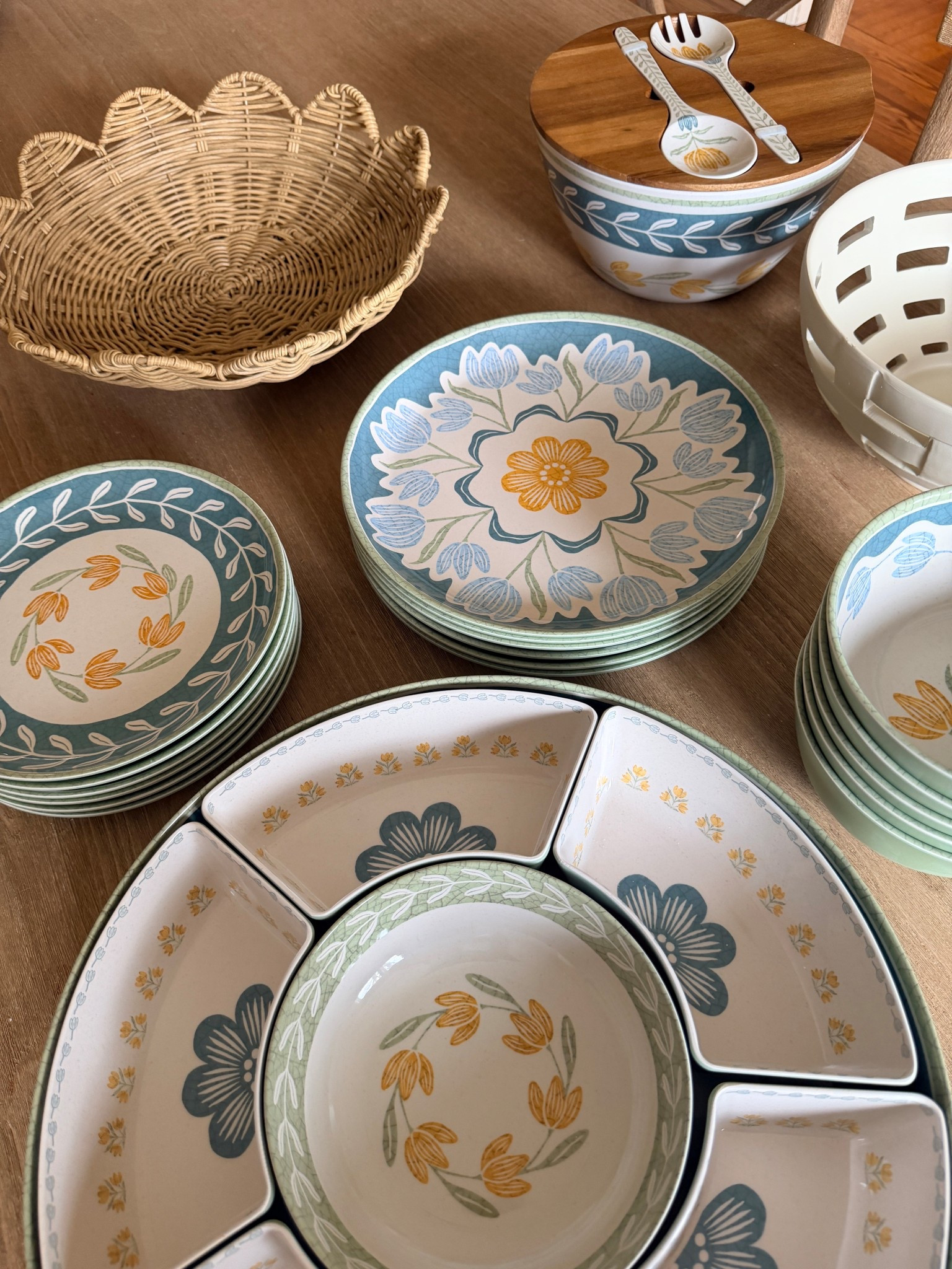 POV: you’re hosting this spring and Walmart brought the cutest pieces