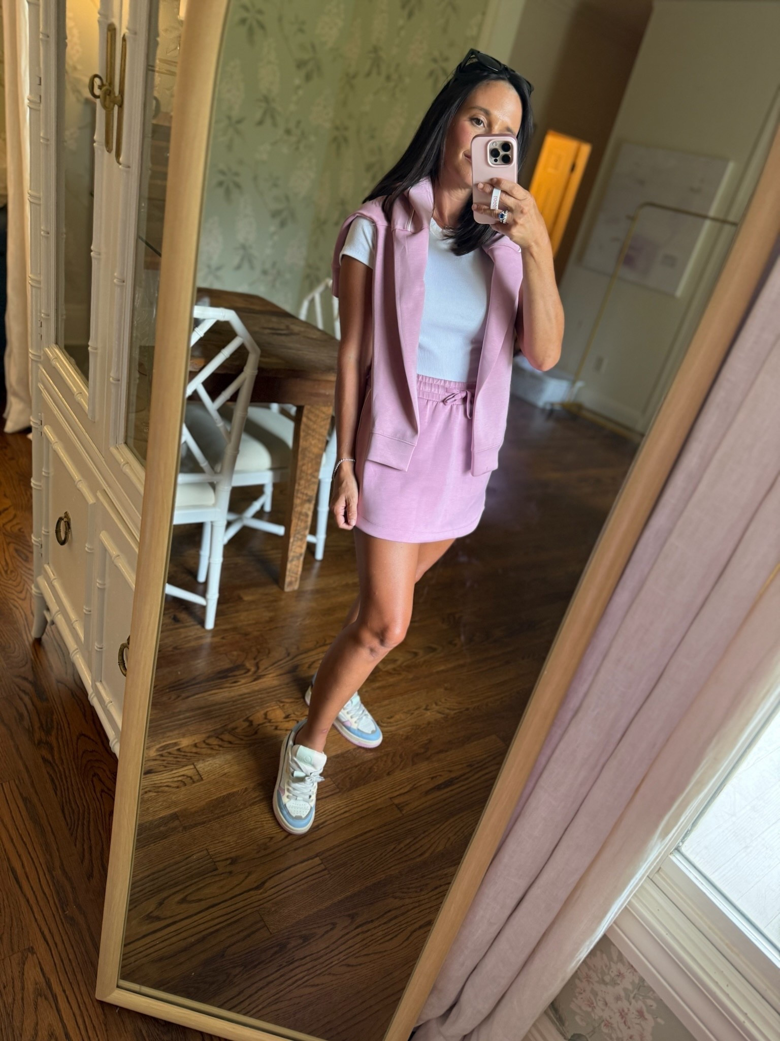 The BEST mom set!!! Selling out fast- I linked all the colors and I’m wearing an XS!

#LTKTravel #LTKStyleTip #LTKFindsUnder50