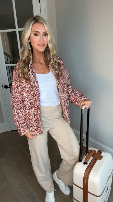 Amazon travel outfit for spring and summer! I always love a cute jacket for the chilly airport! 



#LTKstyletip #LTKtravel #LTKSeasonal