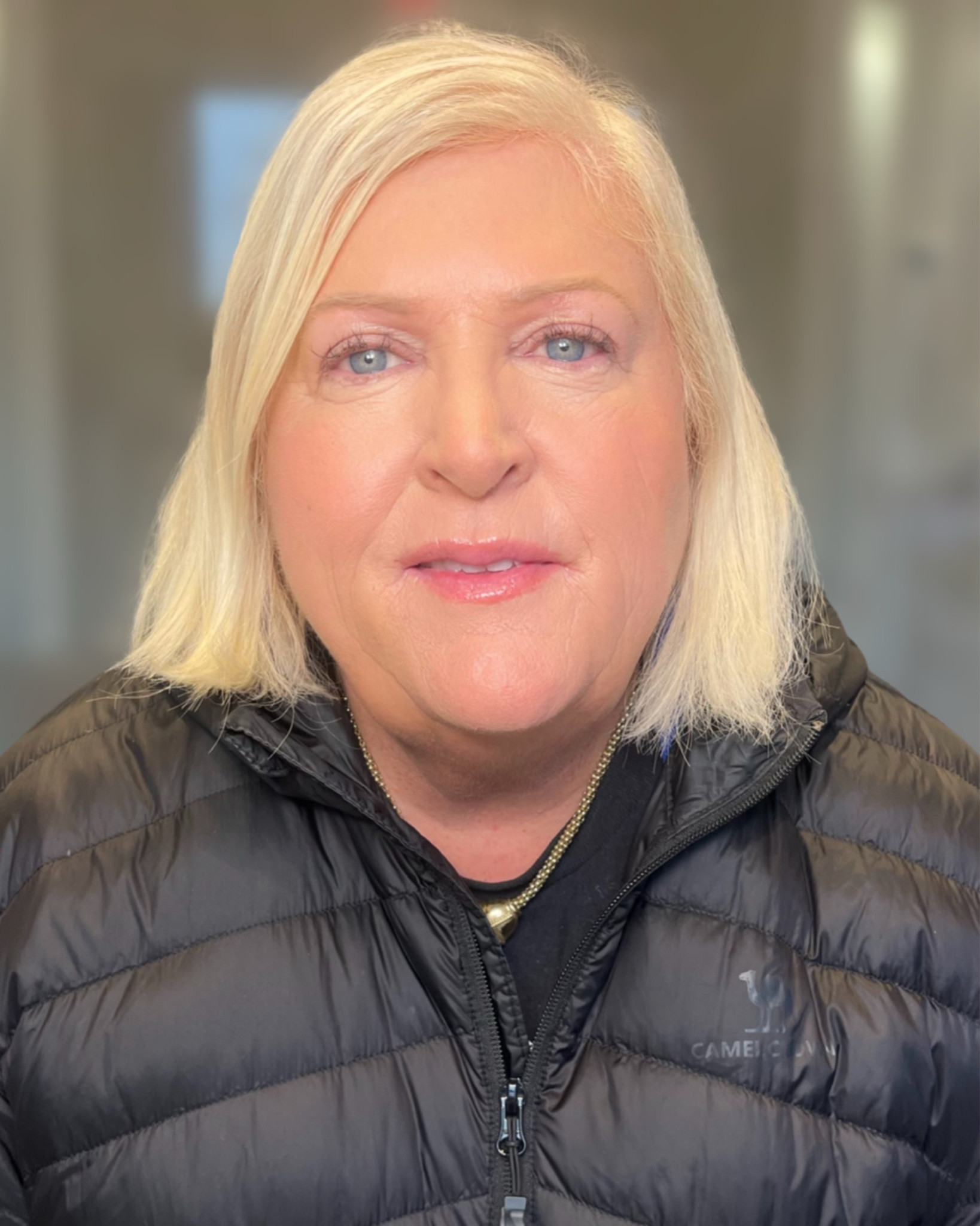 Missy came in for ‘The Foundation Class’ with me at Glam Room. She wanted to learn how to cover redness as well as find a foundation that worked with her mature/dry skin type. I helped her find some easy products to use at home! 


#LTKBeauty #LTKStyleTip #LTKOver40