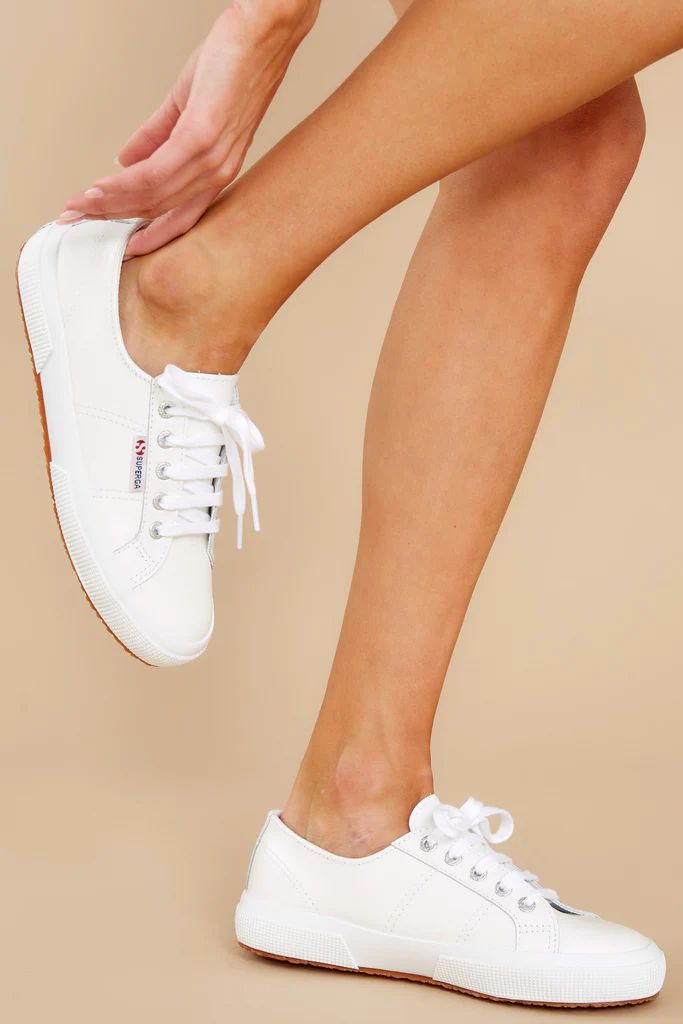 2750 Naplngcotu White Leather Sneakers | Red Dress 