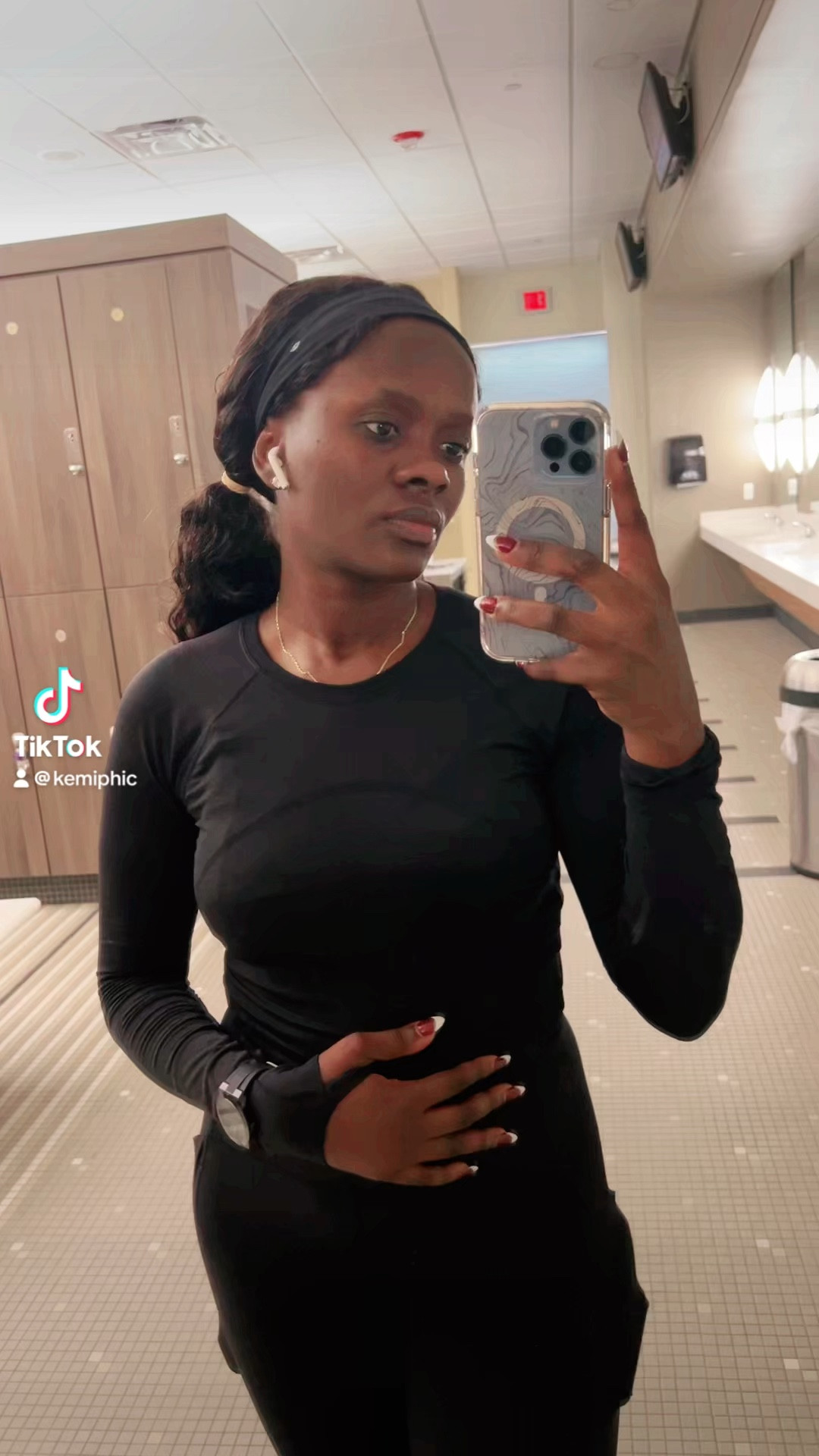 #morningworkout 

#LTKStyleTip #LTKOver40 #LTKSaleAlert