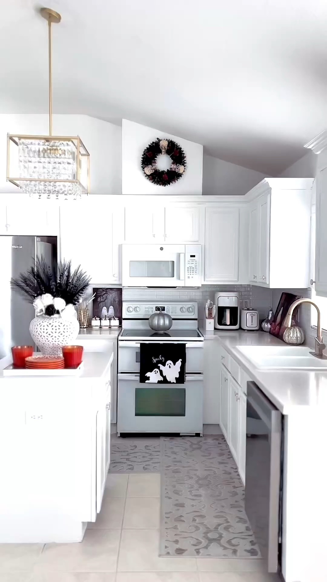👻I love decorating my home for Fall and Halloween.

👻Also love a skull and ghost theme!

👻Since I have a white kitchen, any color decor I add just pops. Linking all my kitchen items including my kitchen sink faucet, chandelier, appliances and utensils too.


#LTKSeasonal #LTKOver40 #LTKSaleAlert #LTKootd #LTKfoodie #LTKHome #LTKU #LTKvlog