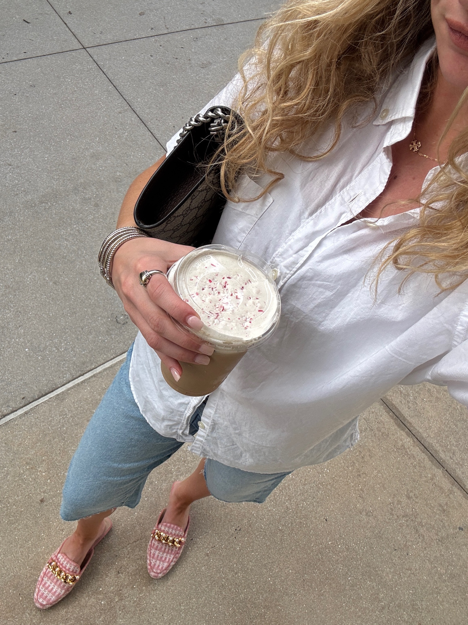 Coffee run ootd ☕️

#coffeeoutfit #denim #comfy #casuals 

#LTKSeasonal