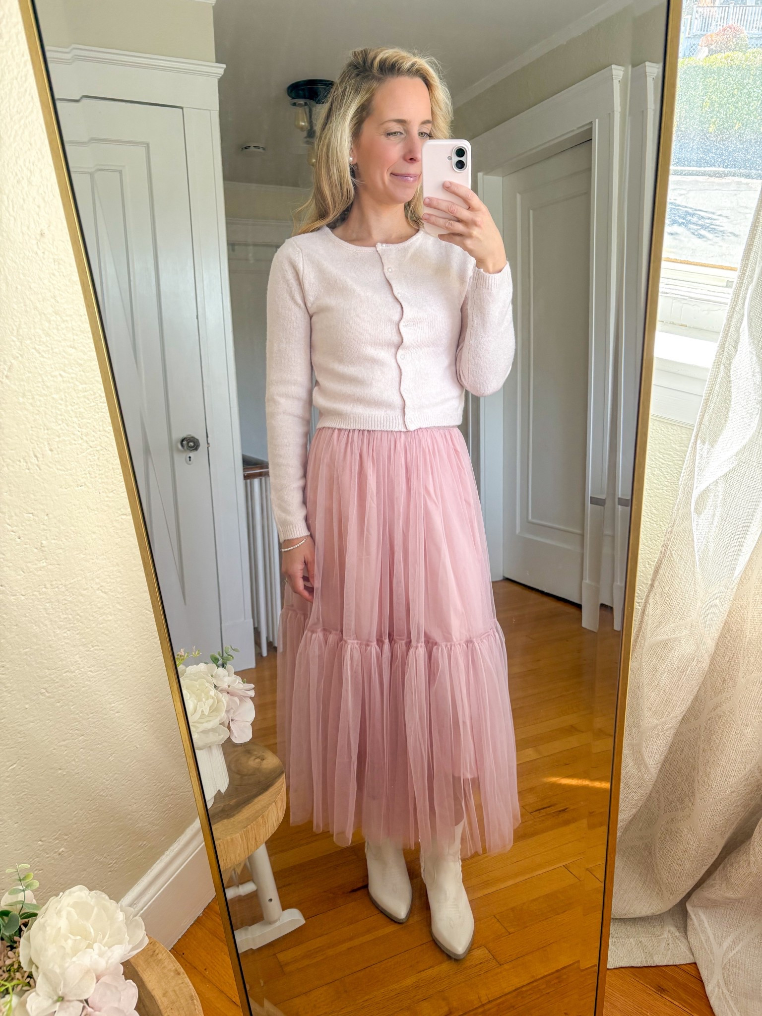 Tulle skirt on sale! Perfect for a fall photo shoot! 

#LTKFindsUnder50 #LTKStyleTip #LTKSeasonal