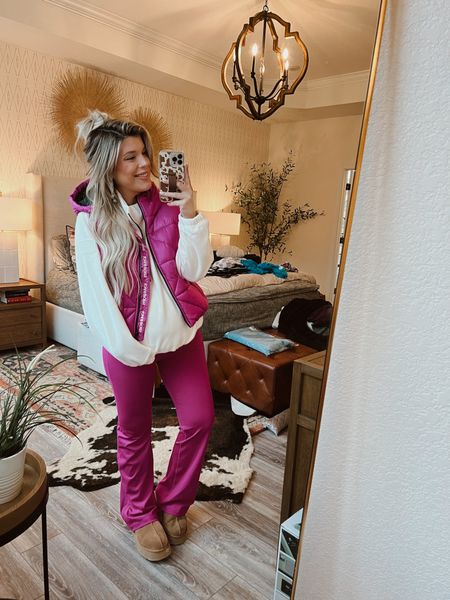 These rainy days where I have to leave the house basically scream cozy outfit! Sporting some color for this dreary day in my hot pink yoga pants and puffer vest from @walmartfashion! #walmartpartner #walmartfashion 

#LTKfindsunder50 #LTKSeasonal #LTKfitness
