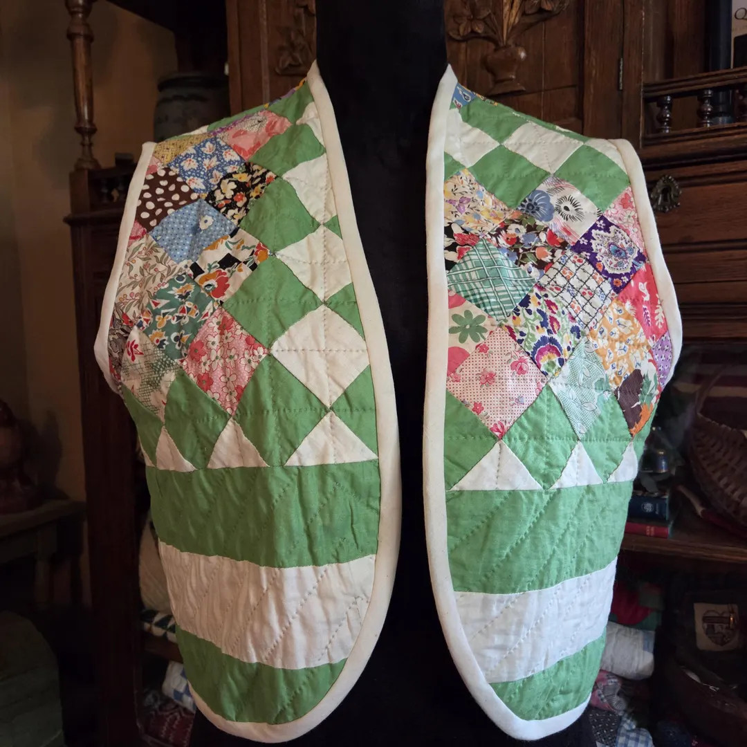 Quilt Vest Bolero Style Made by Me From a Vintage Quilt - Etsy | Etsy (US)