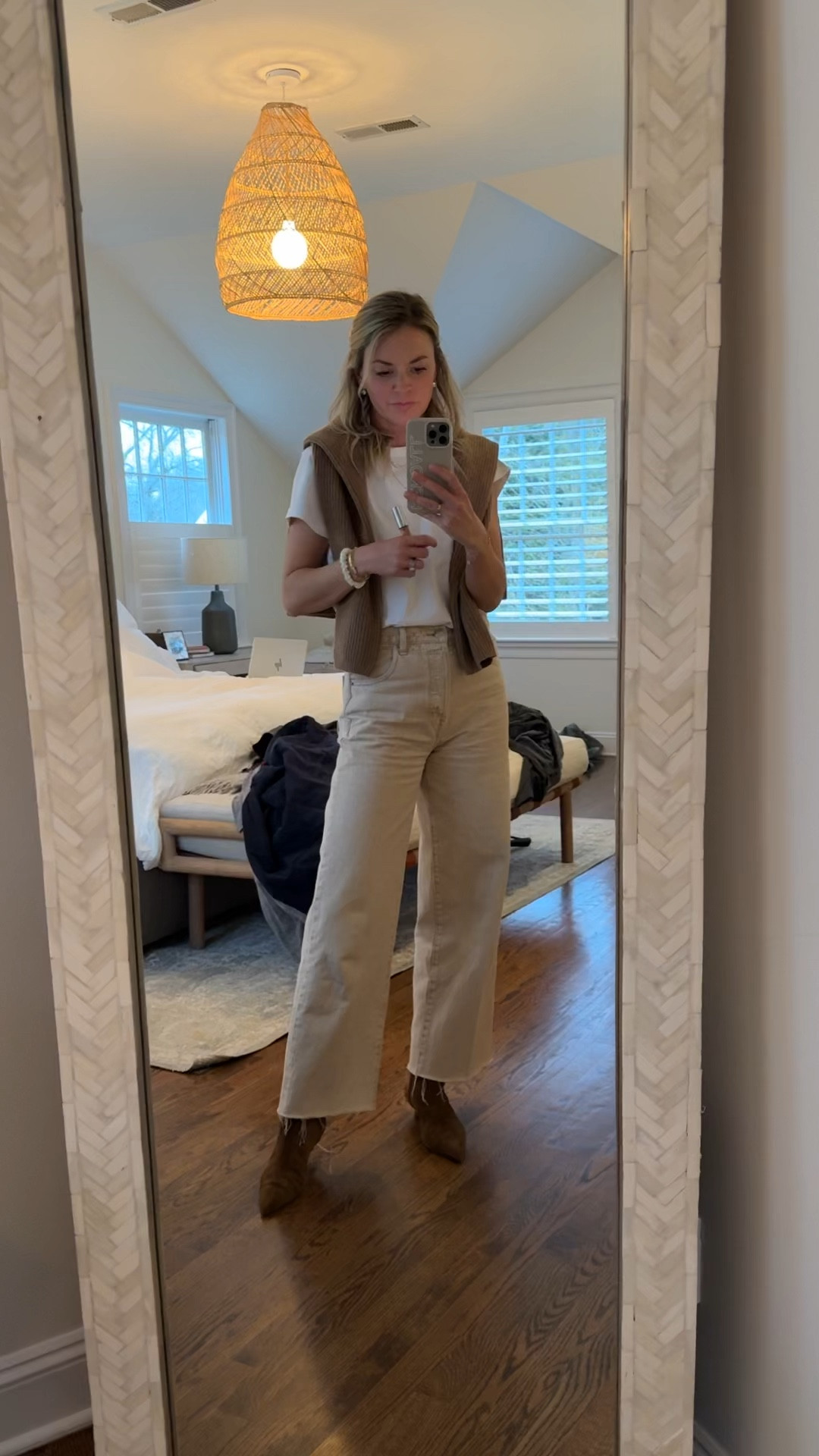 Outfit of the night for a low key friend’s birthday dinner - my code is still active for these jeans and their site: Styledsnapshots (15%) 

#LTKdayinmylife
