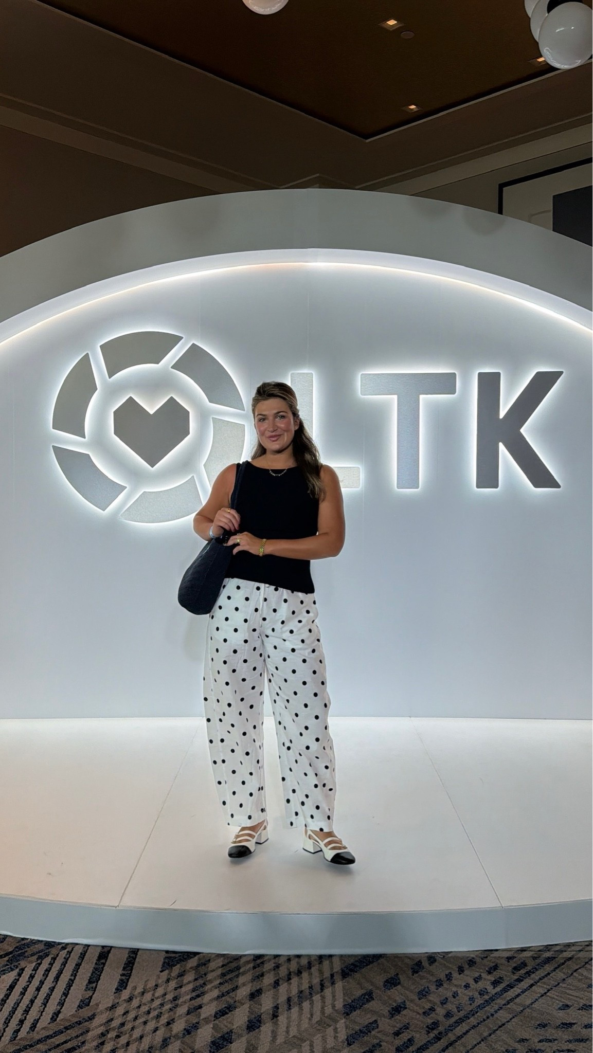 Polka dot pants making the whole OOTD 🤎 such a fun statement piece styled with simple basics for an easy everyday look!

polka dot pants, polka dot outfit, ootd, casual outfit, everyday outfit, fall outfit, transitional outfit, statement pants

#LTKCon #LTKootd