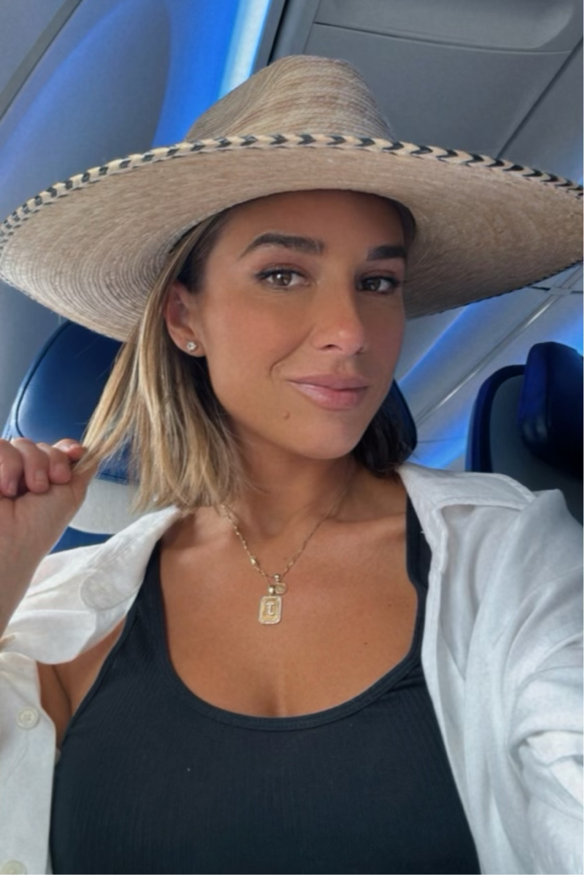 Airport fit ✈️ this hat is perfect for vacation! Linking this & similar outfit 

#LTKtravel #LTKFind #LTKstyletip