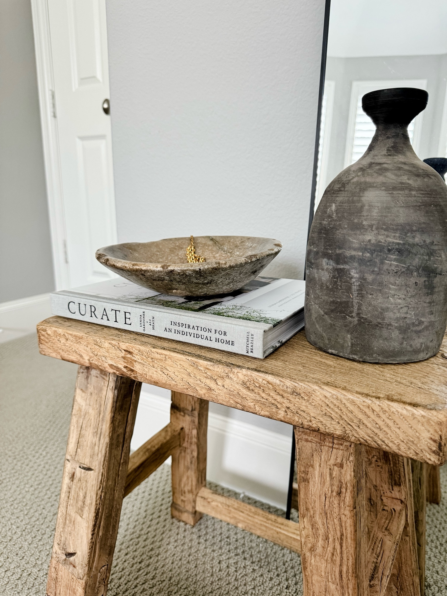 I’m obsessed with these 3 pieces from Olive Ateliers!! They sell one-of-a-kind and vintage objects online! The texture of the bench, vase, and bowl are all absolutely stunning in person! I will definitely be ordering more pieces!

@oliveateliers #oliveateliers #ad

#LTKHome
