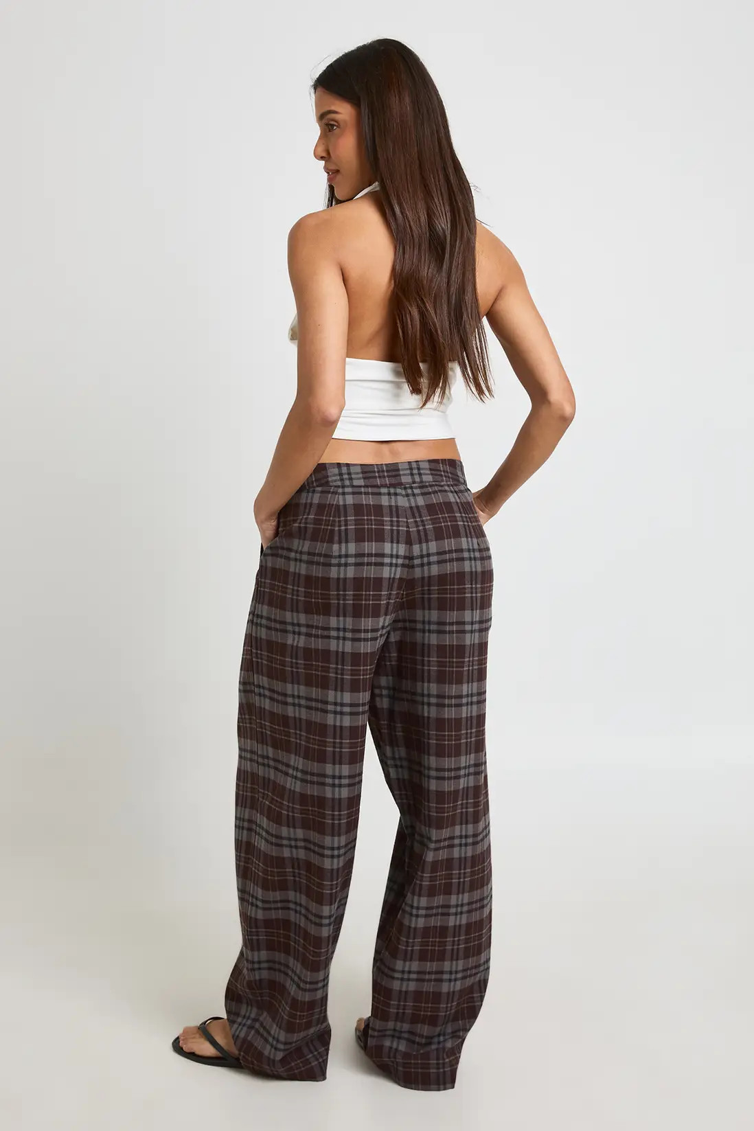 Brown Check Barrel Leg Trousers | Boohoo | Boohoo.com (UK & IE)