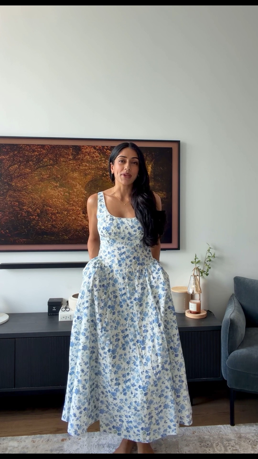 I think this might be the most flattering dress I own. The best part is it has built in padding so you don’t have to worry about wearing a bra. It comes in a bunch of colors and patterns as well as a mini dress option. I’m wearing a size small in the regular length 