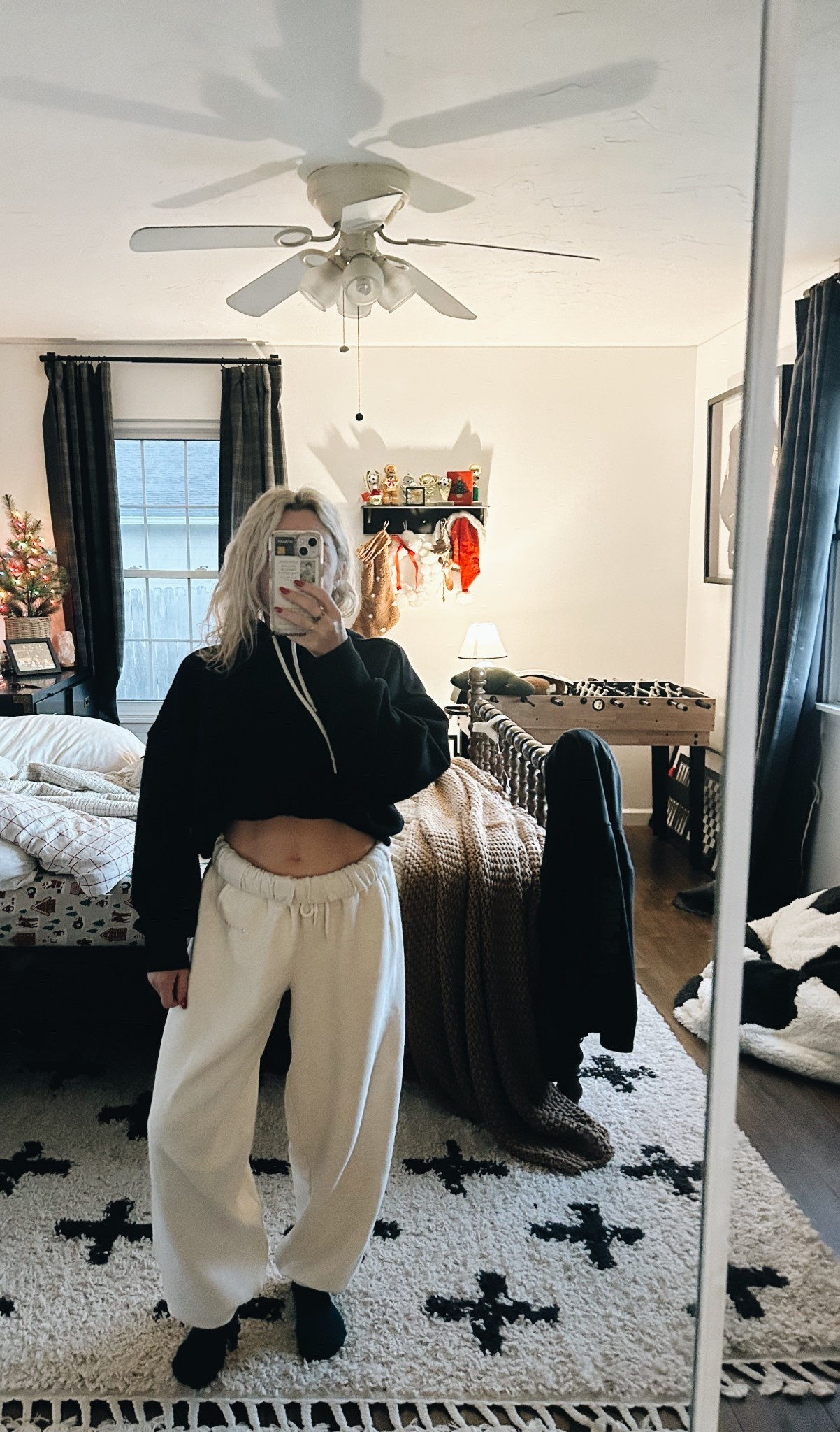 The coziest baggy sweats ever! Size down. 

#LTKmomlife #LTKFindsUnder50 #LTKootd