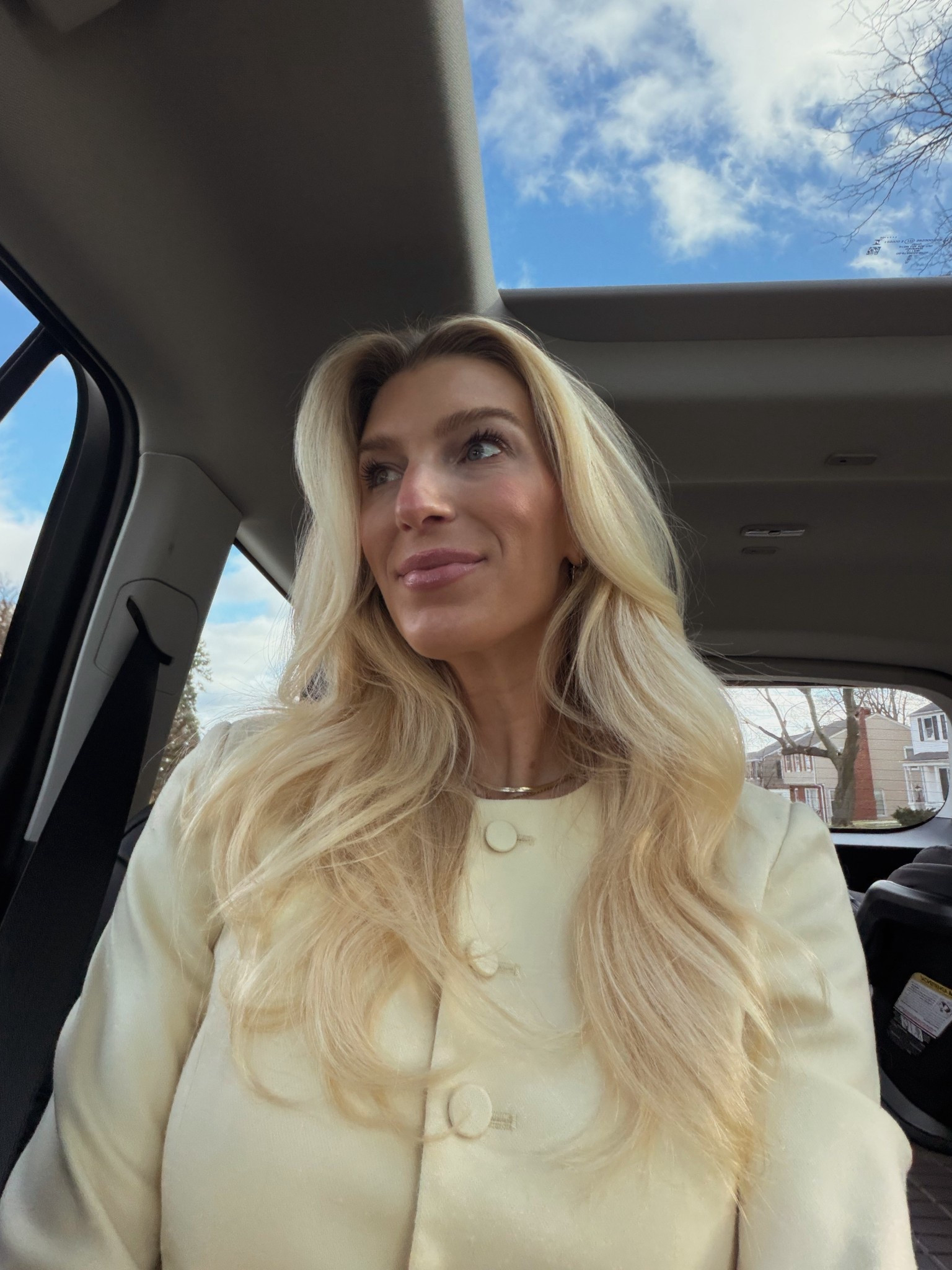 Spring makeup for busy mom 5 minute makeup all found on Amazon 
Spring outfit links too similar blazer in Amazon link 

#LTKBeauty #LTKmomlife #LTKgrwm