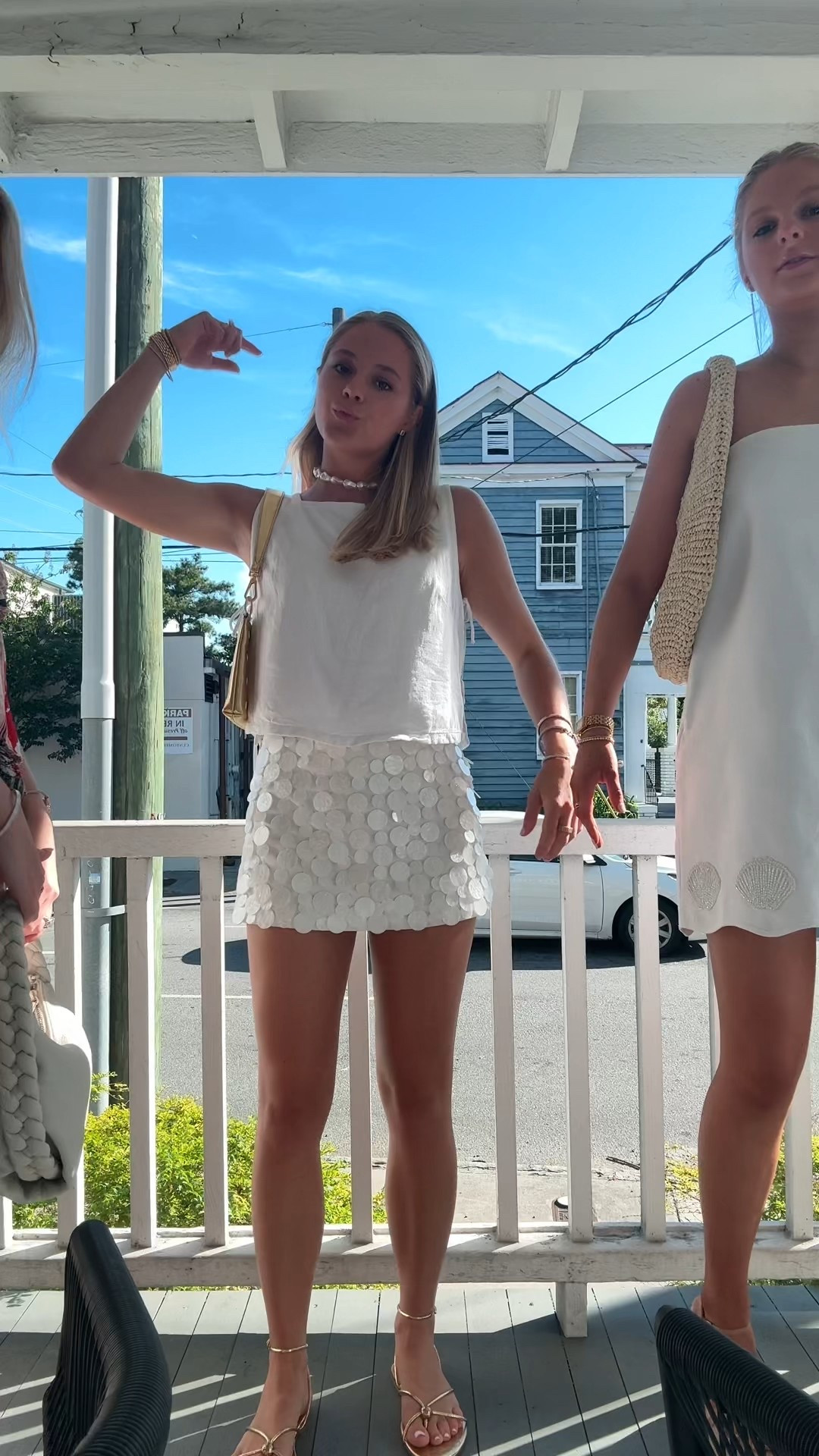 Outfits of the night in Charleston!!! 

*white top is local boutique, white purse is old dolce vita

#LTKFindsUnder50 #LTKTravel #LTKStyleTip