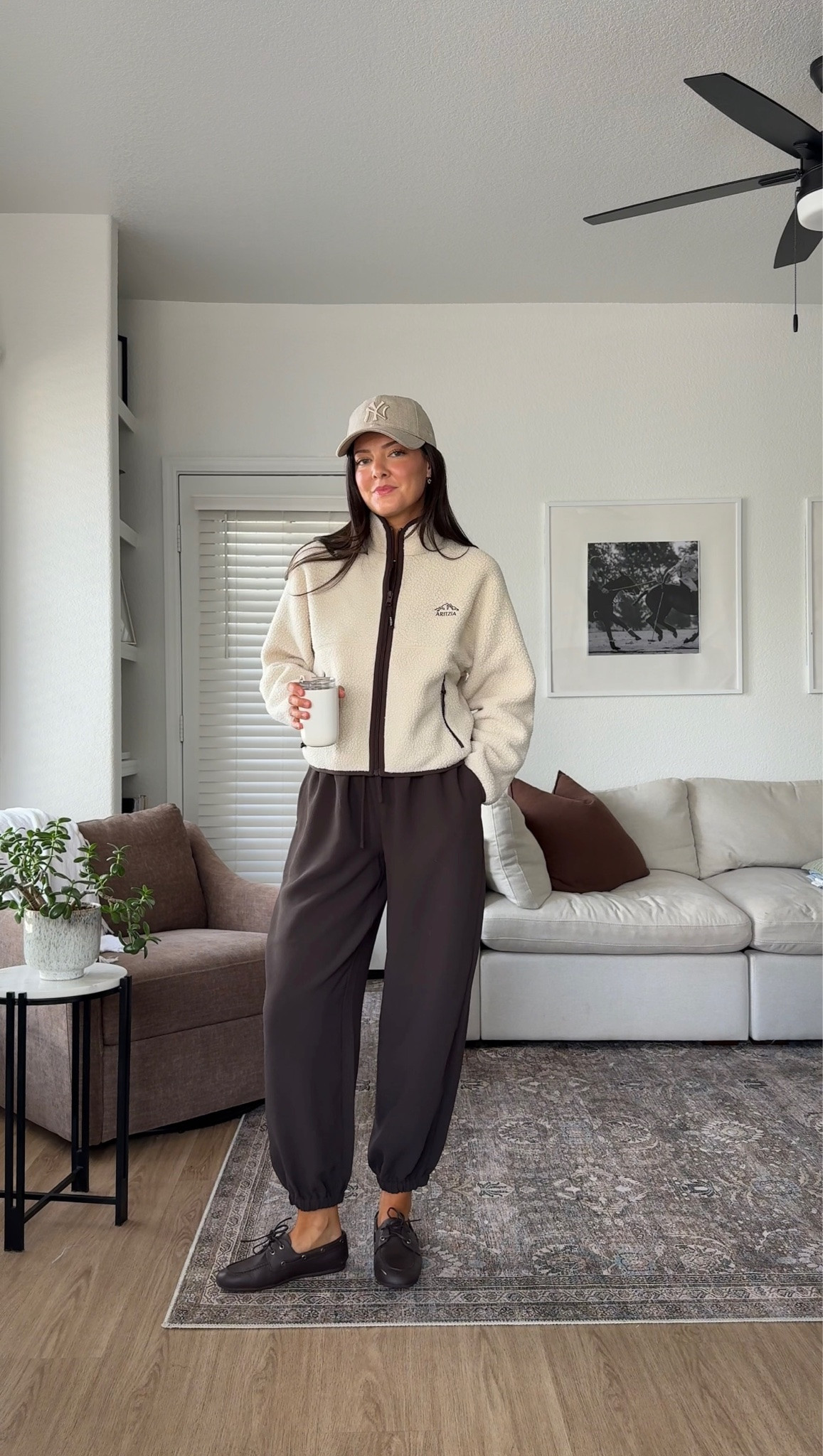 Styling my ballon pants! Sizing: I am 5’7” wearing small (reg length) in the pants, small in everything from Aritzia and XS in everything from Abercrombie.