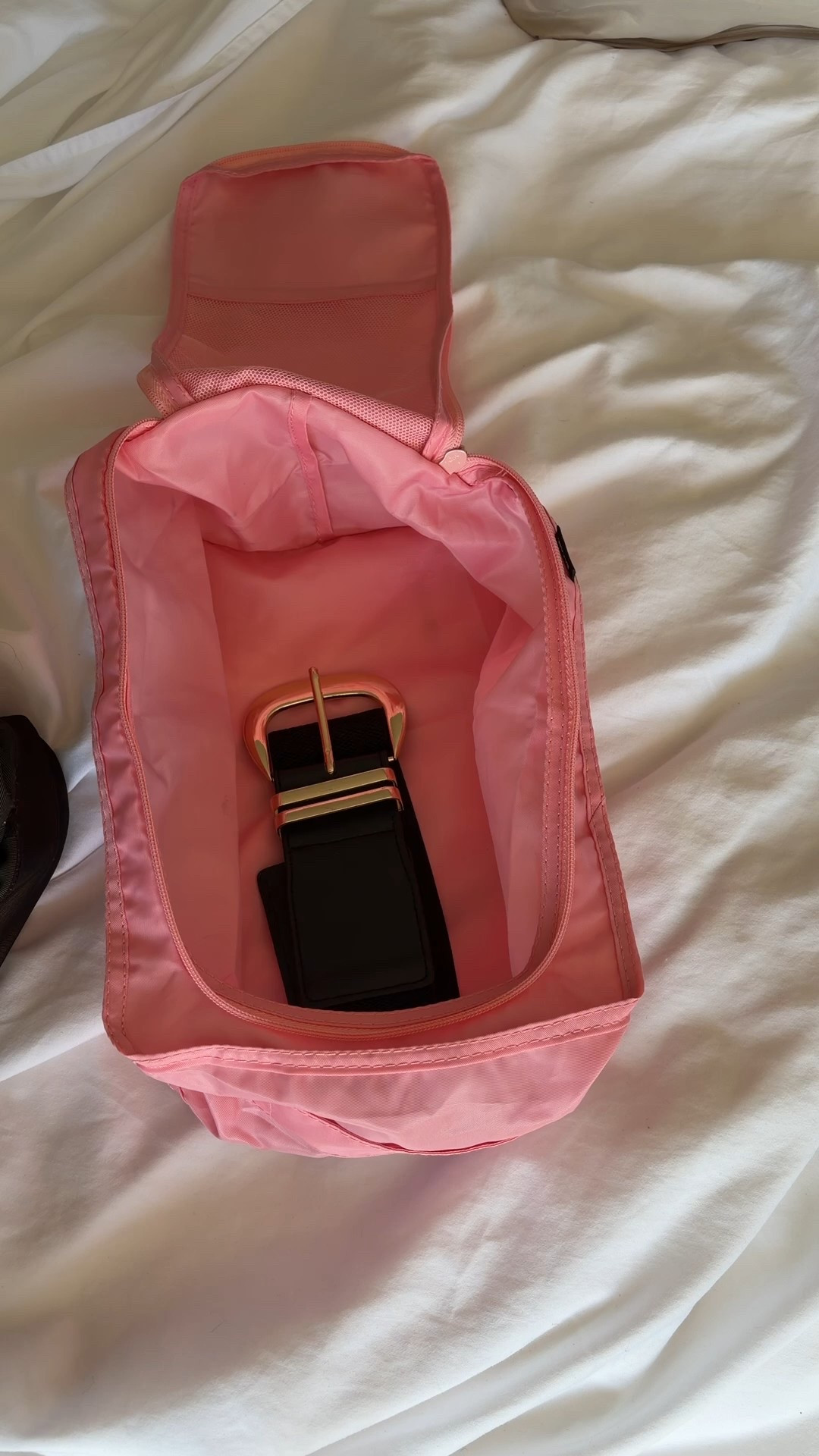 I travel a lot for work and I always aim for a carry on so I can be in and out the airport. These packing cubes are the greatest travel hack. Especially in the winter with bulky sweaters

#LTKSaleAlert #LTKHoliday #LTKTravel