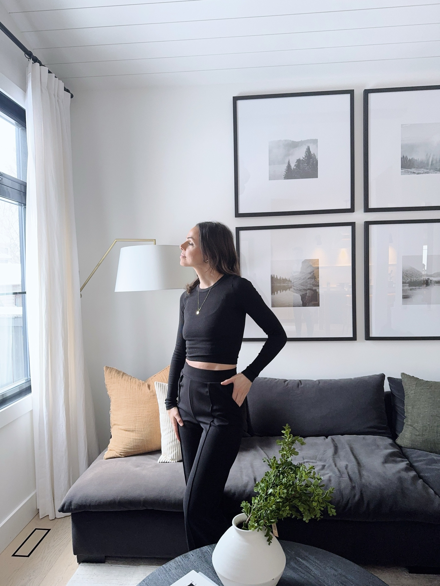 Classic black outfit. High waisted black dress pant. Long sleeve black top. 👌🏼

#LTKStyleTip #LTKWorkwear