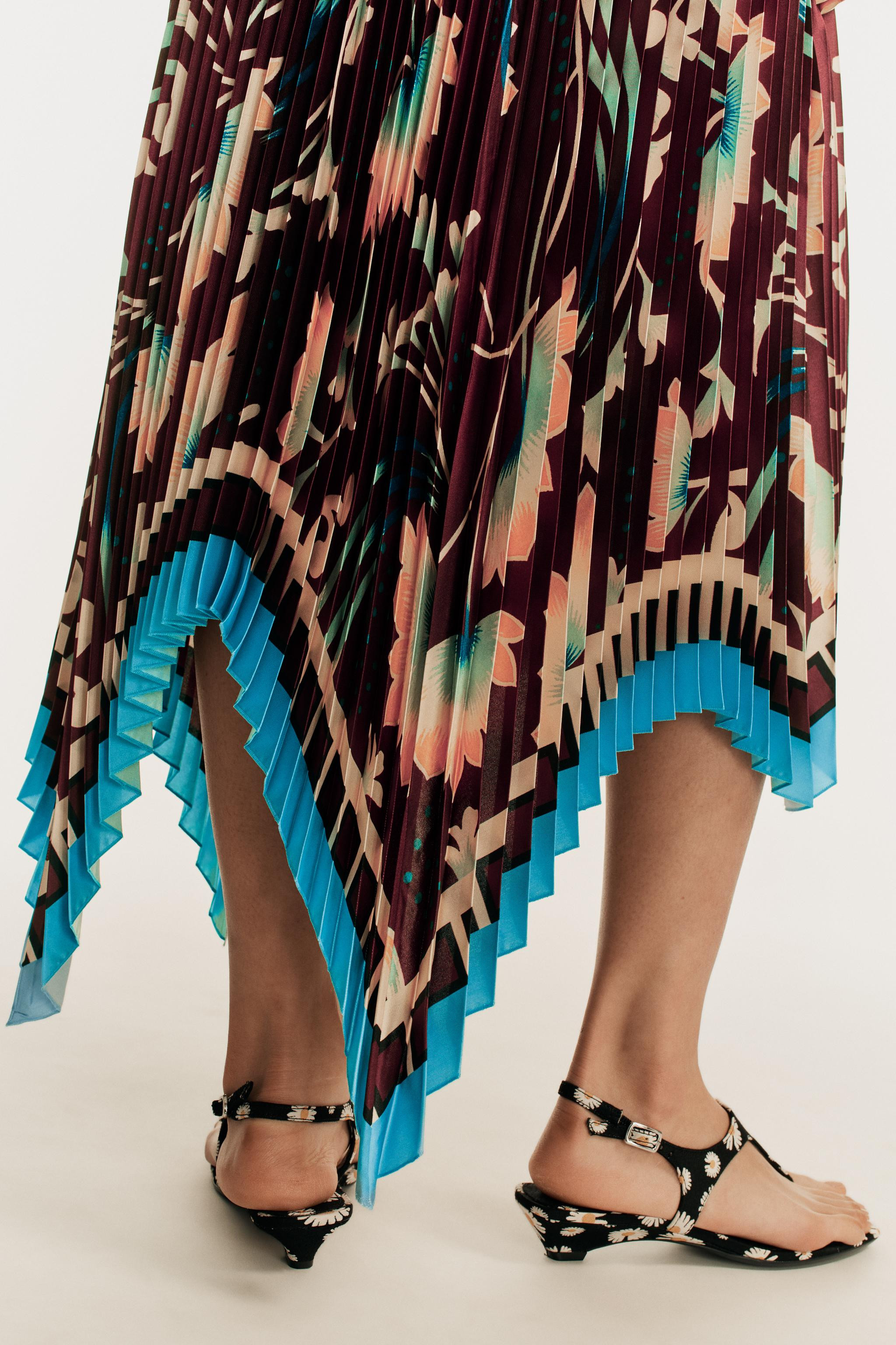 LIMITED EDITION PRINTED PLEATED MIDI SKIRT | Zara UK