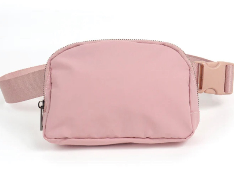 The perfect bag for Disney, vacation or doing mom life errands 😆 #bag #blushpink #travelbag 

#LTKfamily #LTKFind #LTKstyletip
