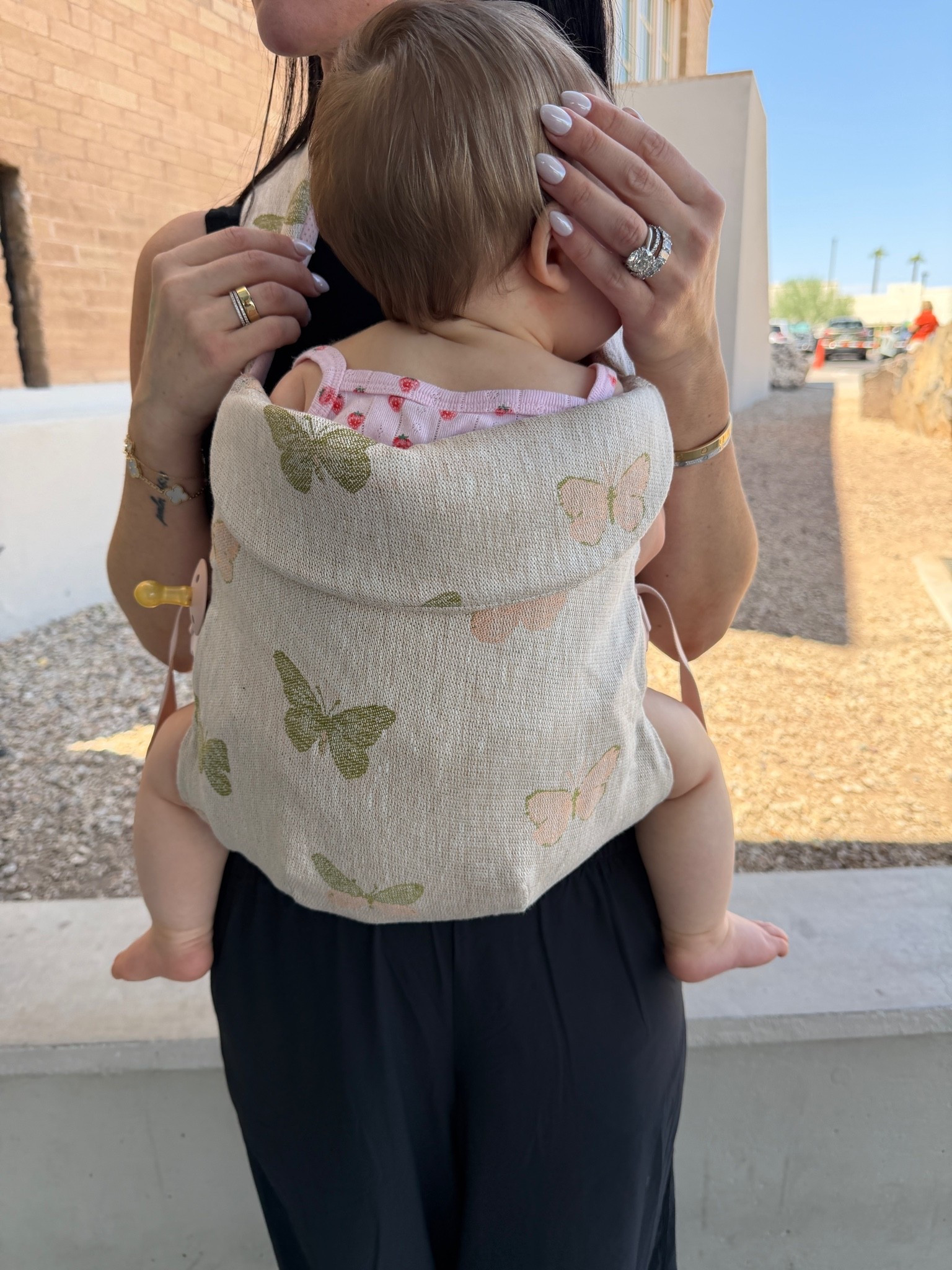 the prettiest carrier 🤍

#LTKmomlife #LTKBump #LTKBaby