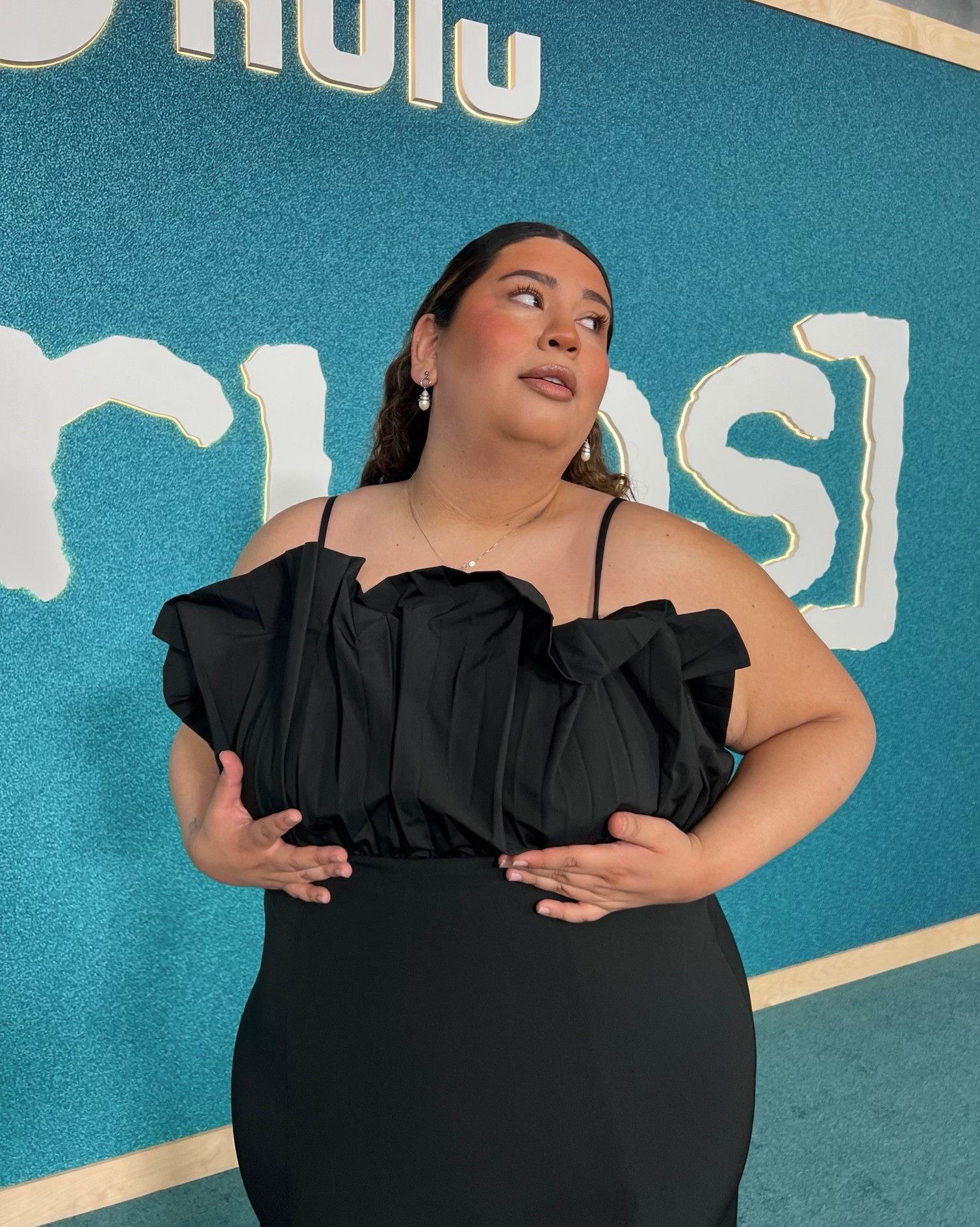 Wore a Pleated Ruffle Midi Dress for a Scrubs Revival premiere in Los Angeles 🩵

#blackdress #ruffledress #plussizeoutfit #plusfashion #redcarpetlook

#LTKootd #LTKPlusSize #LTKdayinmylife