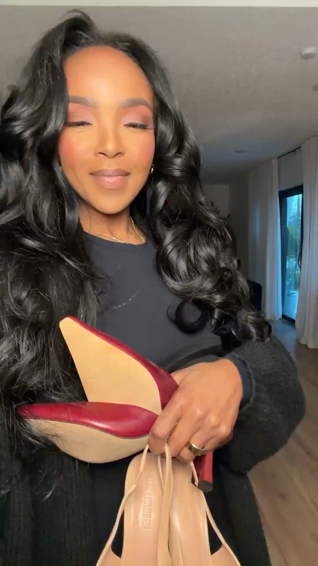 Scroll to shop! 

New shoes! 



#LTKvlog