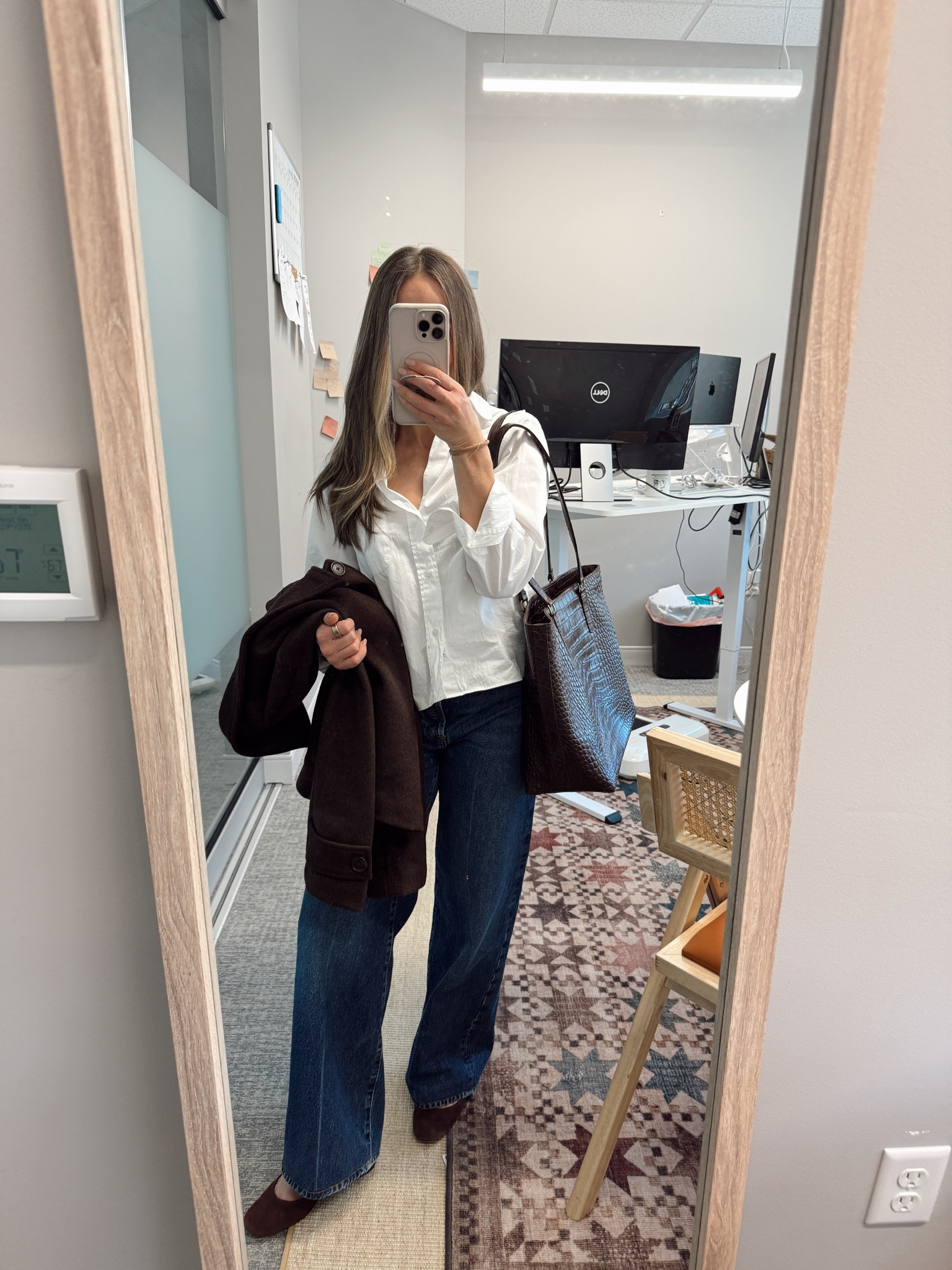 What I wore to the office. A classic outfit you can’t go wrong with! this is my favorite button down by far (runs TTS)  

#LTKdayinmylife #LTKootd #LTKWorkwear