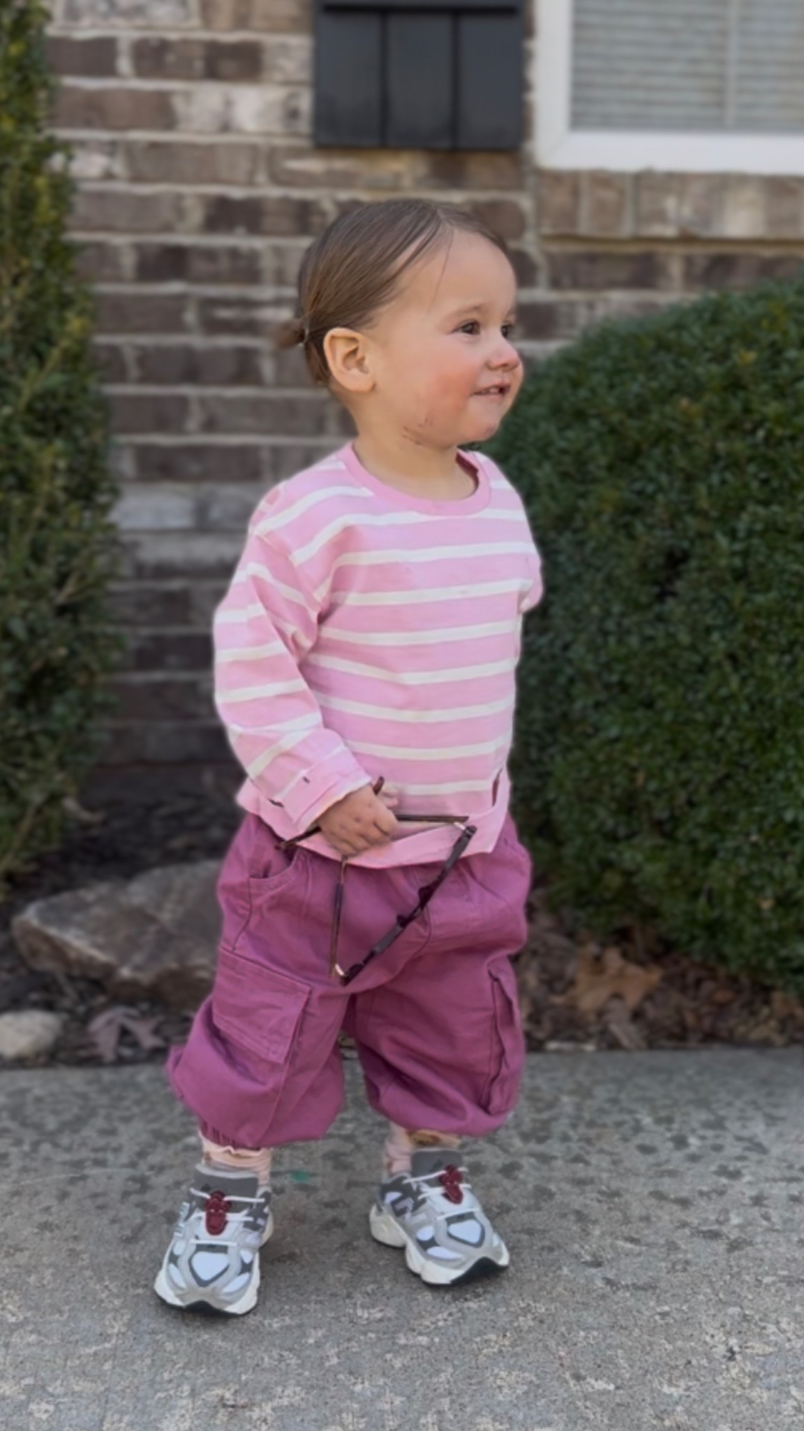 Baby/toddler girl pink outfit — I cannot with the cargo pants!! 💓🌸💞



#LTKBaby #LTKKids #LTKFamily